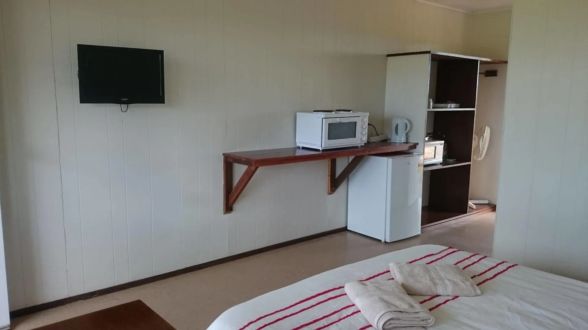 Hotel Dunkleys Place Butchers Creek